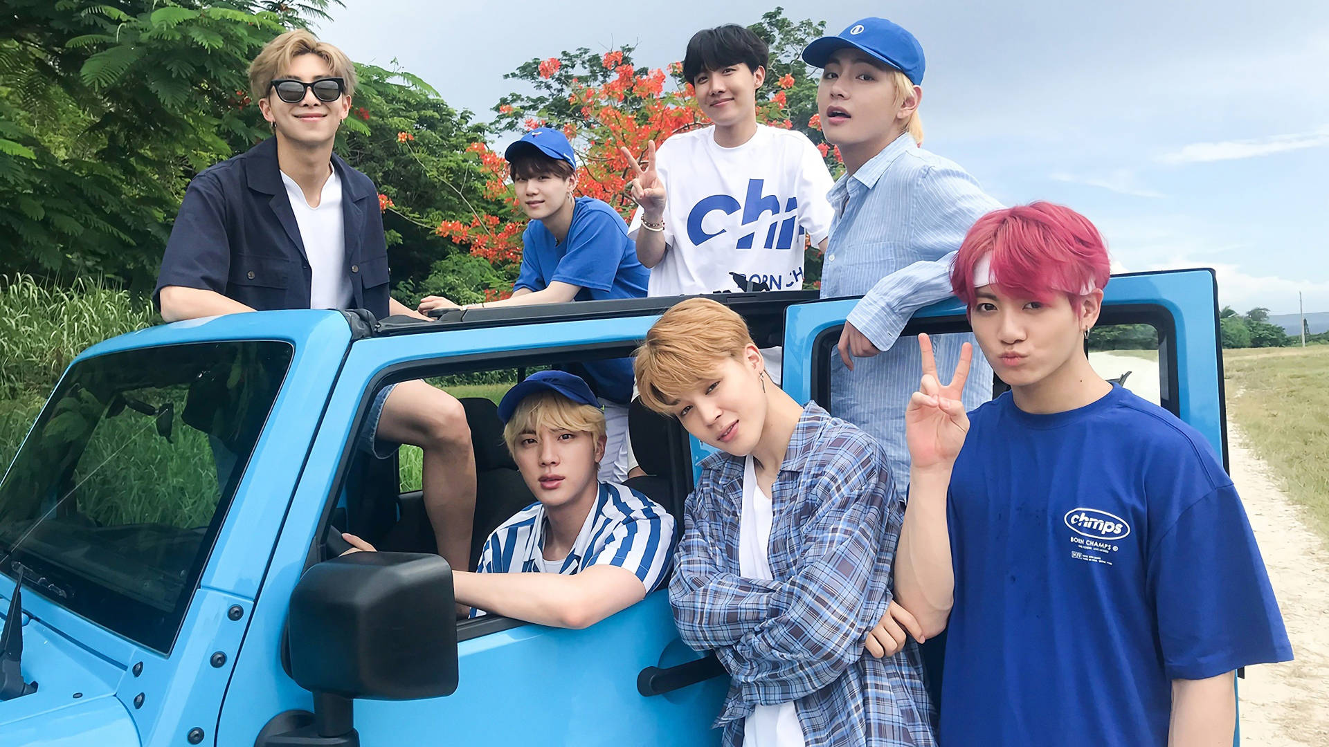 عکس گروهی BTS در سایپان والپیپر