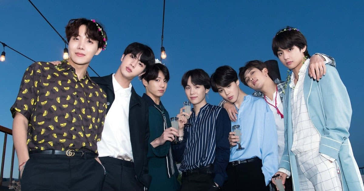 تصویر شب آبی BTS والپیپر