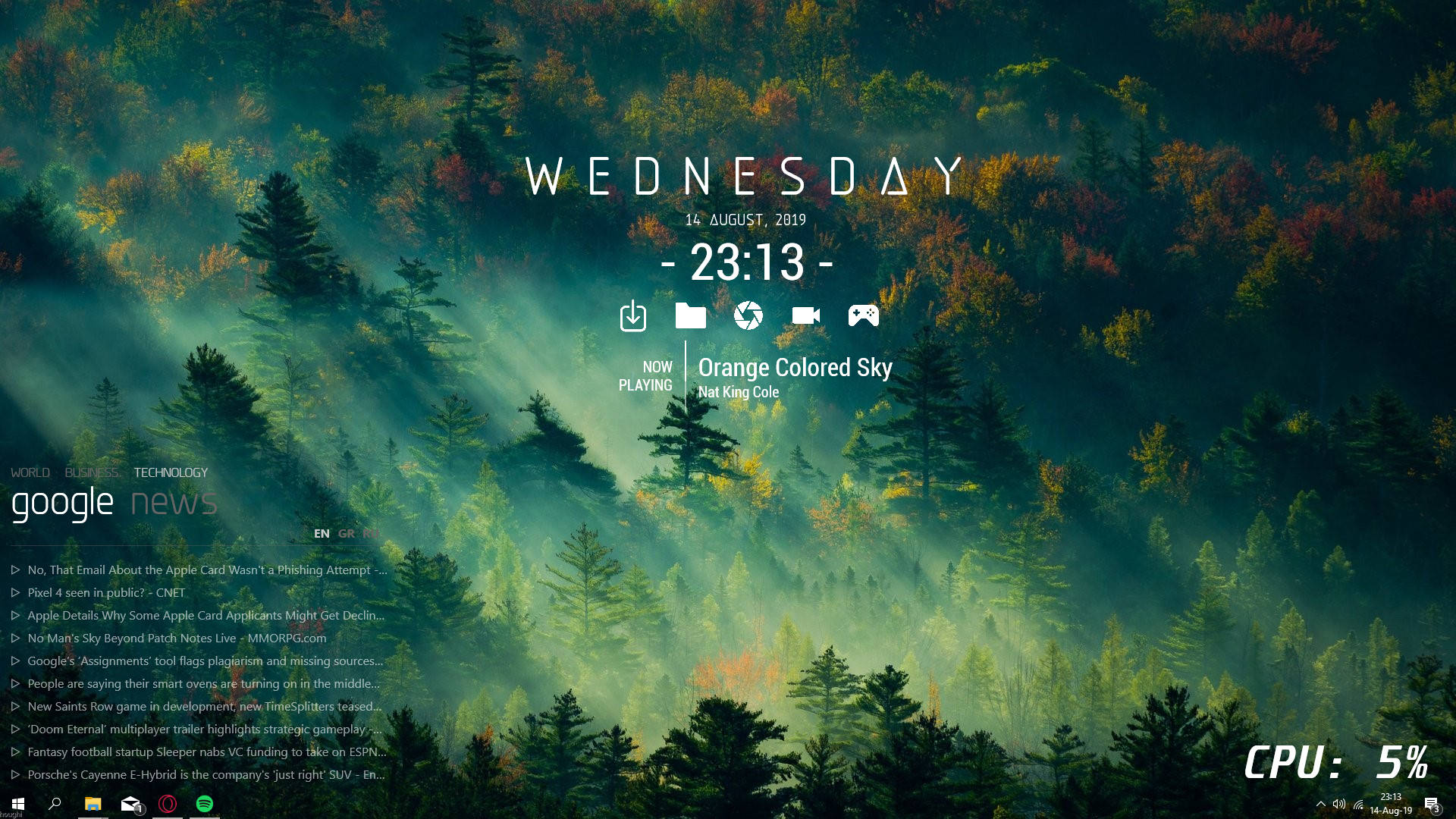 پوسته Rainmeter با نمایش یک جنگل زیبا والپیپر