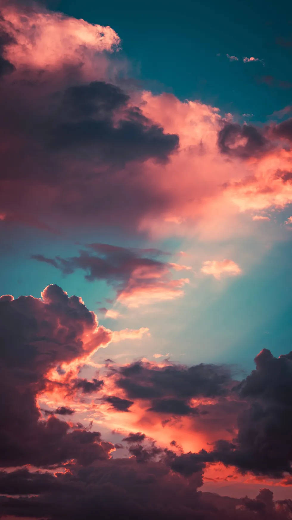 آسمان ابری زیبا برای گوشی والپیپر