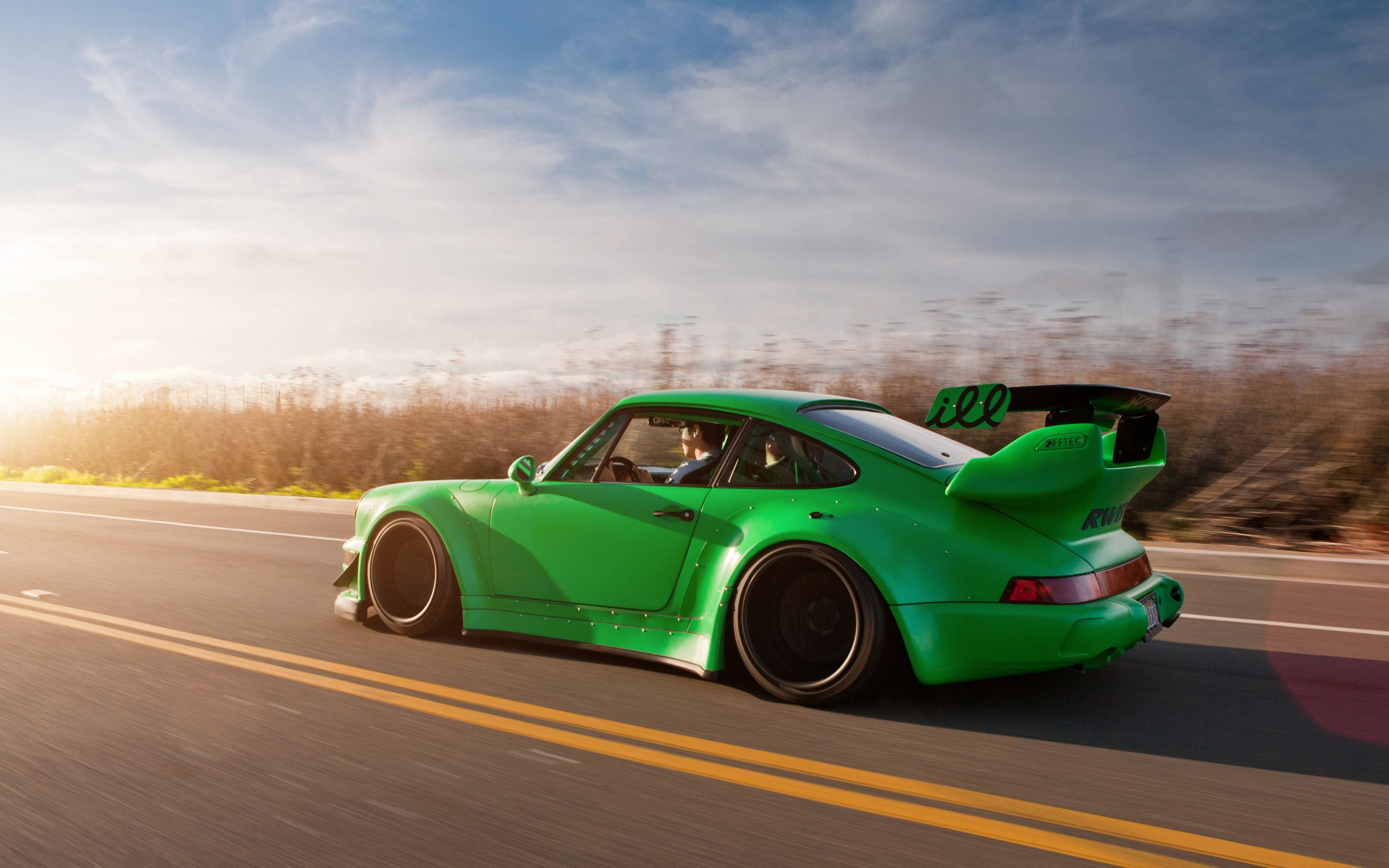 خودرو 4K RWB پورشه 911 والپیپر