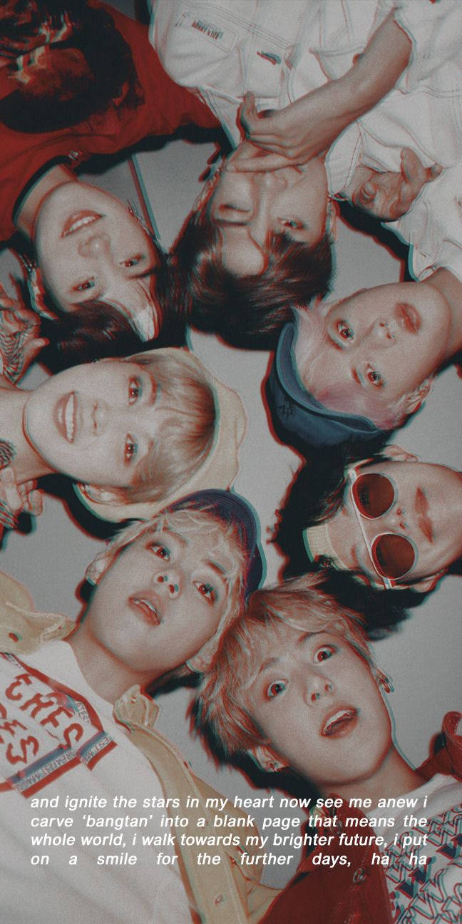 عکس سلفی گروهی زیبا از BTS والپیپر