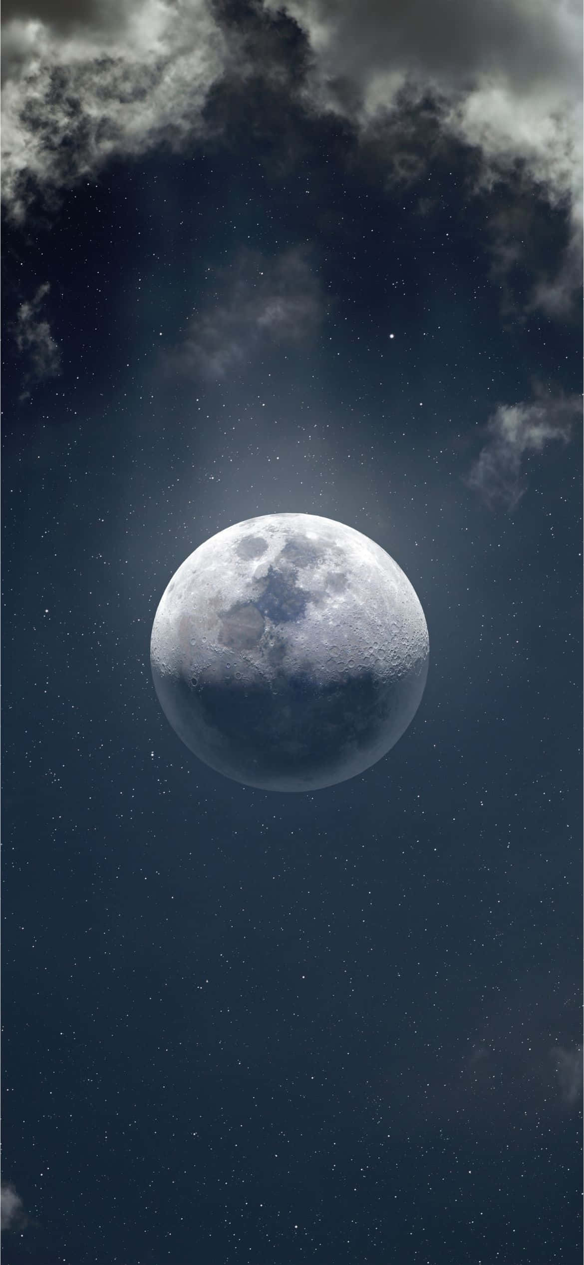 پس‌زمینه آیفون ۱۳ — ماه والپیپر