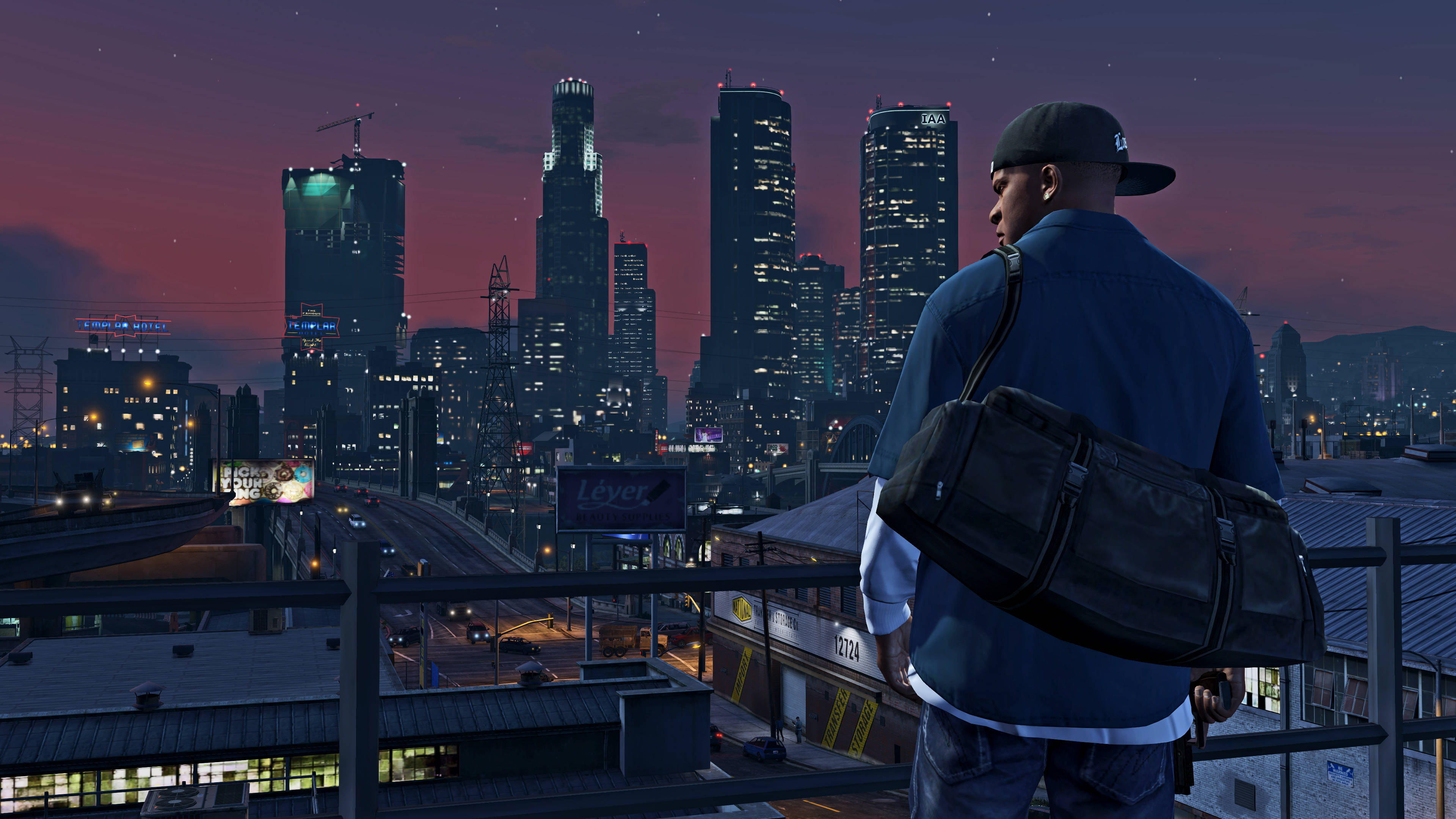 مرد باحال GTA با کیف والپیپر