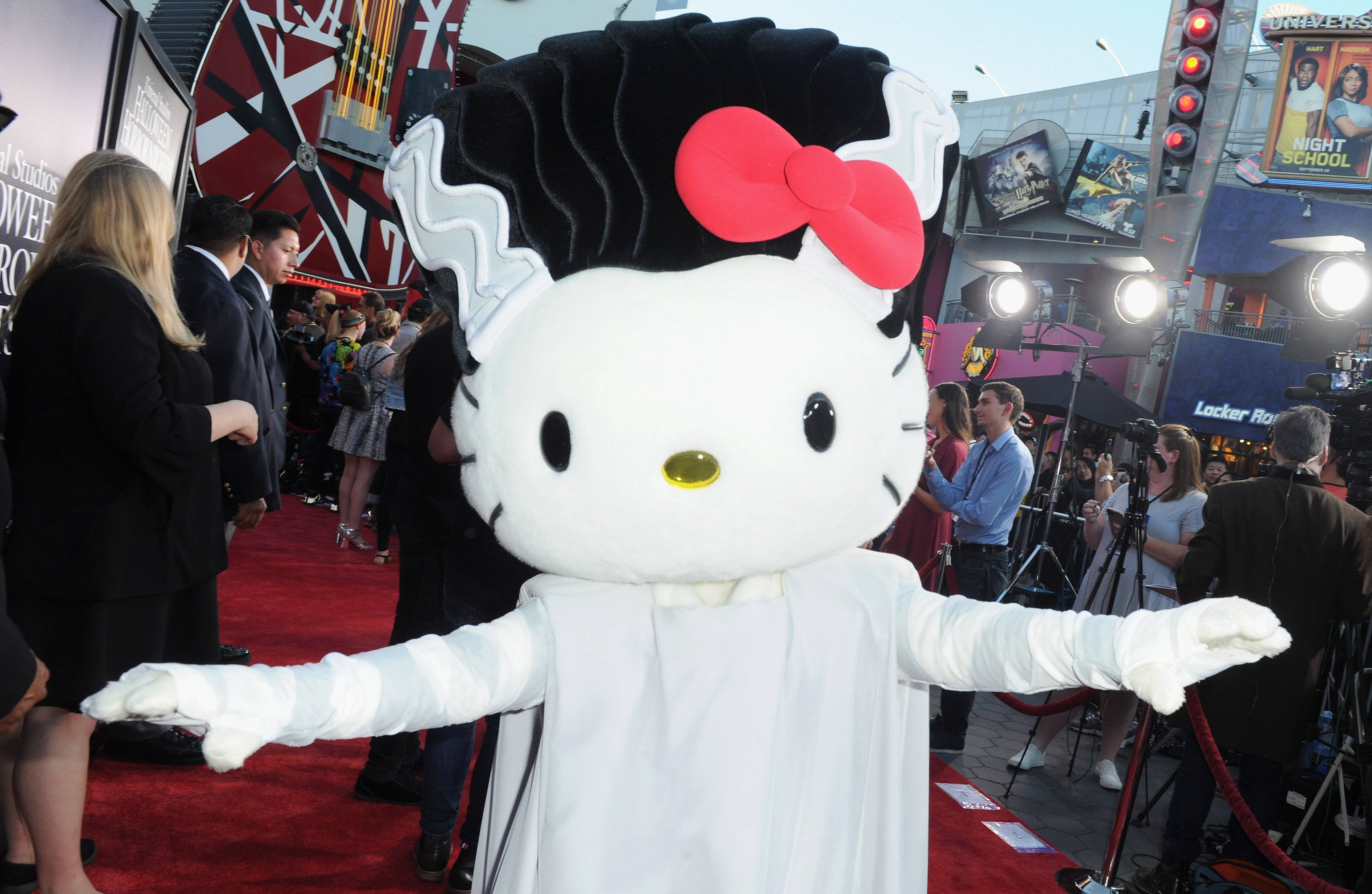 هالوین ترسناک مومیایی Hello Kitty والپیپر