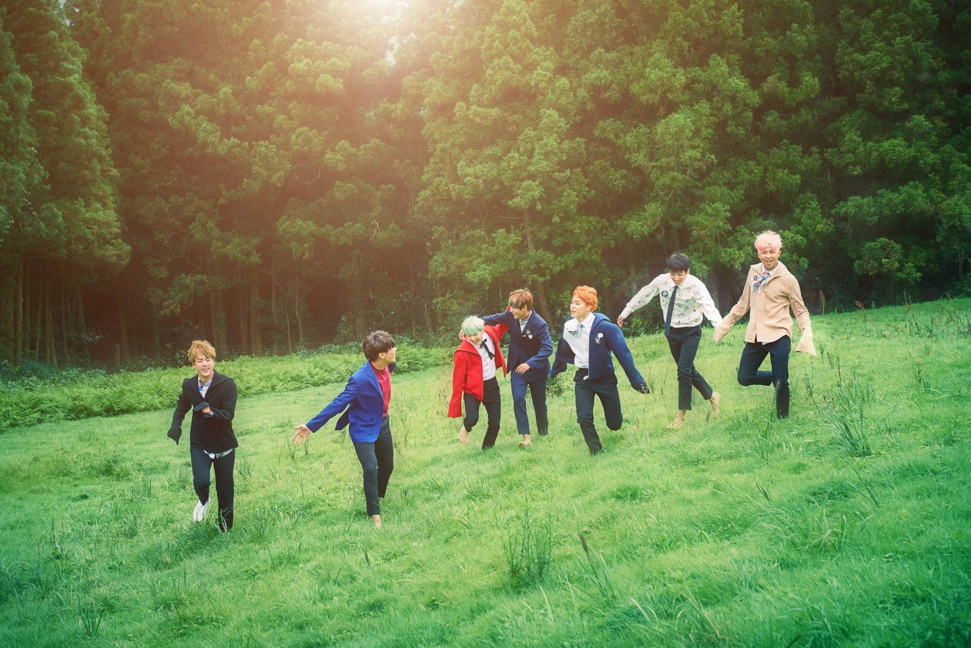 والپیپر لپ‌تاپ باحال BTS از دوران HYYH والپیپر