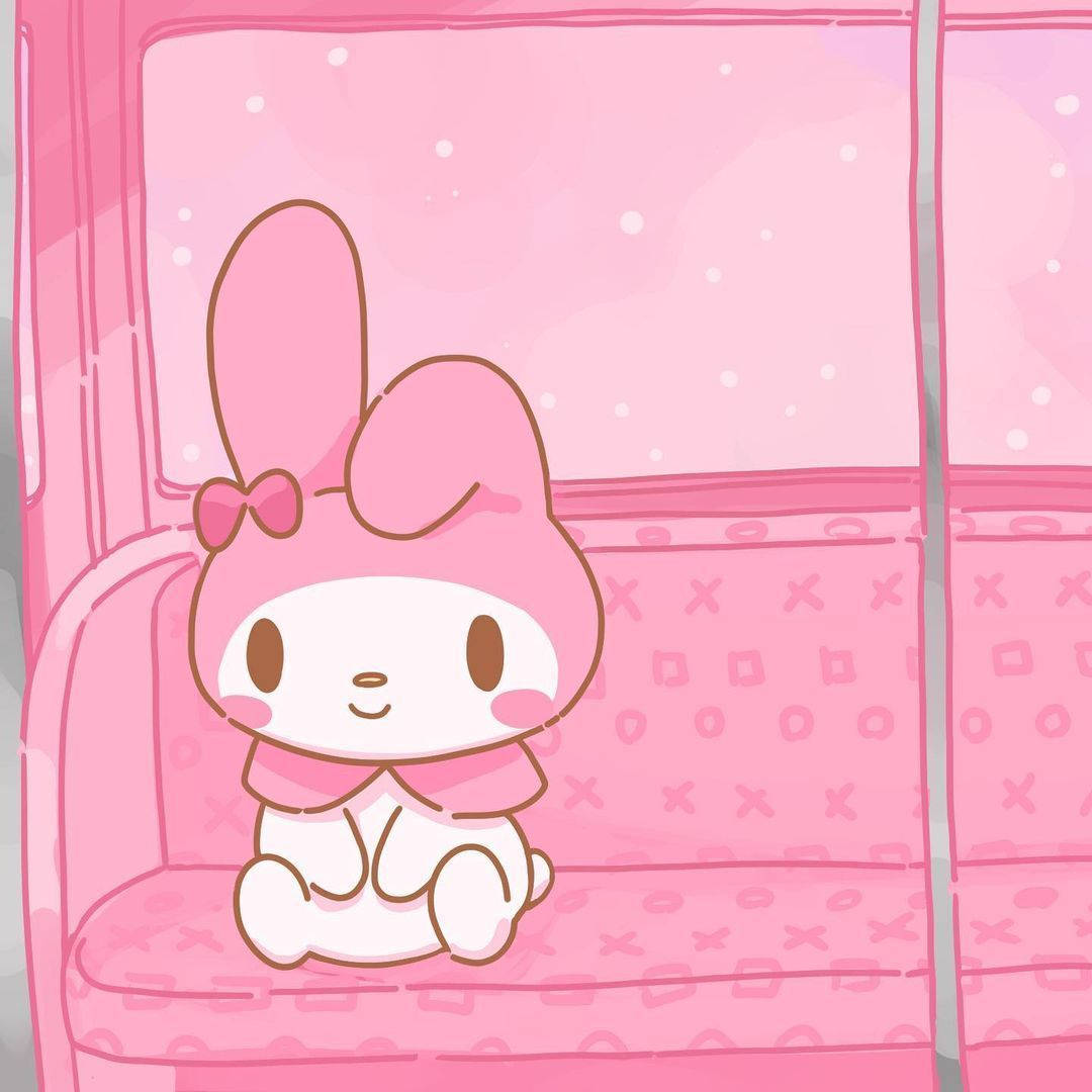پروفایل ملودی من روی مبل صورتی — Sanrio گیف والپیپر