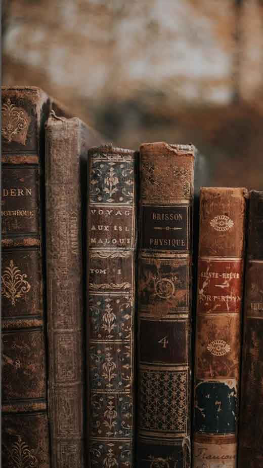 پس‌زمینه آکادمیک تاریک
