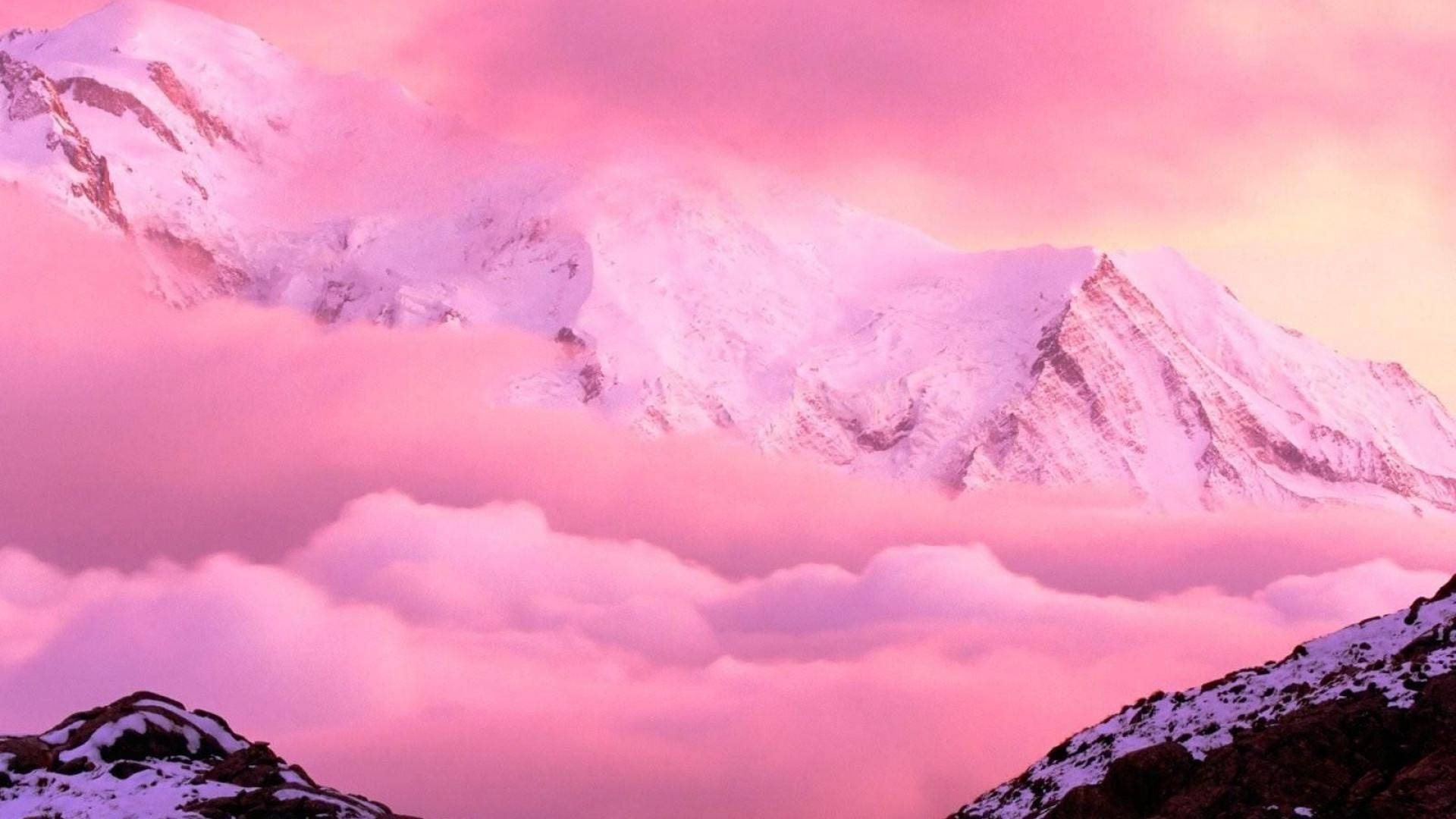 کوه صورتی زیبا والپیپر