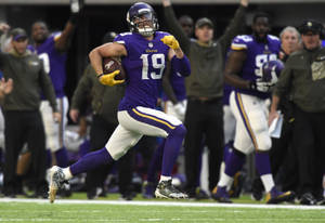آدام تیلن، گیرنده عریض — فوتبال NFL والپیپر