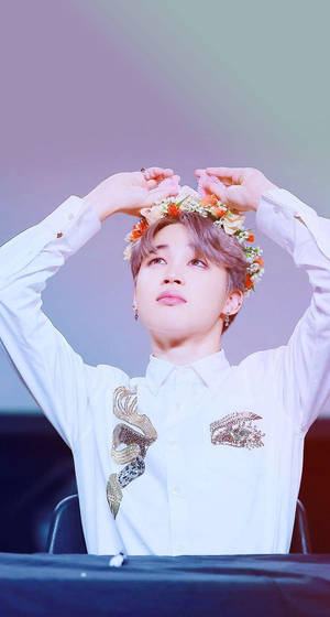 جیمین از BTS با تاج گل
