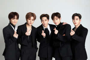 nuest — کی‌پاپ گیف والپیپر